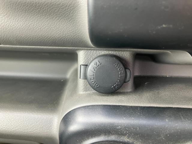 エブリイ ＰＡリミテッド　６型　衝突被害軽減ブレーキ　両側スライドドア　デュアルカメラブレーキ｜後退時ブレーキサポート｜ハロゲンヘッドランプ｜アイドリングストップシステム｜マニュアルエアコン｜電波式キーレスエントリー｜ＵＳＢ電源ソケット｜（40枚目）