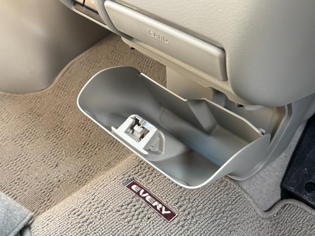 �݌Ɏԑ����ɂ����Ȃ��ɍ��������Ԃ������ƌ�����܂��B���̂���`���������Ă��������܂��B