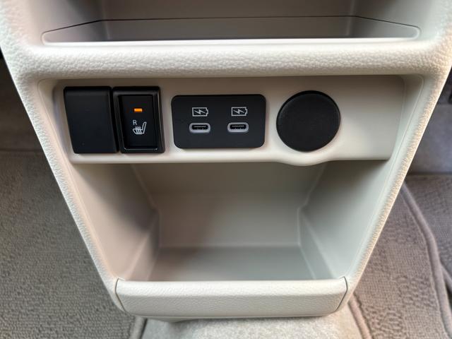 アルトラパン ＨＹＢＲＩＤ　Ｌ　６型　衝突被害軽減ブレーキ　ＬＥＤライト　デュアルセンサーブレーキＩＩ｜ＬＥＤヘッドランプ｜フルホイールキャップ｜フルオートエアコン｜ＵＳＢ電源ソケット｜マイルドハイブリッド｜リモート格納式ドアミラー｜運転席シートヒーター｜（18枚目）