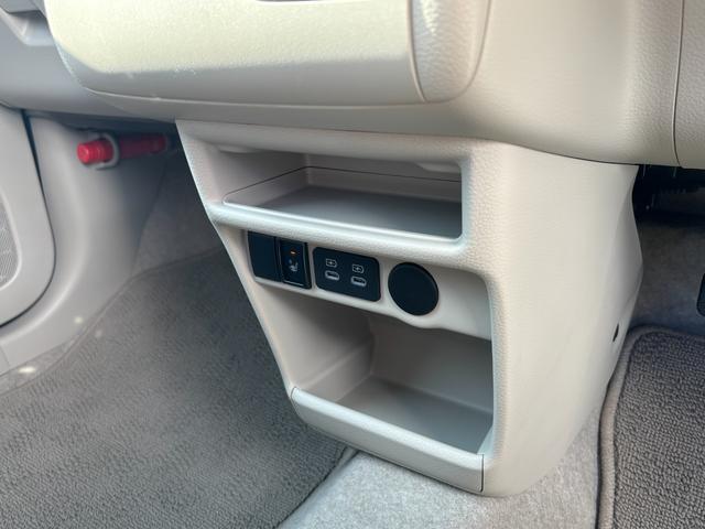 アルトラパン ＨＹＢＲＩＤ　Ｌ　６型　衝突被害軽減ブレーキ　ＬＥＤライト　デュアルセンサーブレーキＩＩ｜ＬＥＤヘッドランプ｜フルホイールキャップ｜フルオートエアコン｜ＵＳＢ電源ソケット｜マイルドハイブリッド｜リモート格納式ドアミラー｜運転席シートヒーター｜（41枚目）