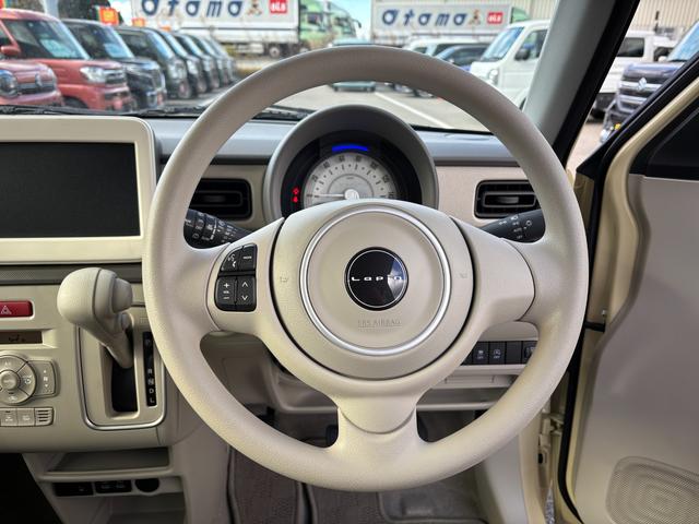 アルトラパン ＨＹＢＲＩＤ　Ｌ　６型　オーディオレス　ＬＥＤヘッドランプ　デュアルセンサーブレーキＩＩ｜ＬＥＤヘッドランプ｜１４インチフルホイールキャップ｜フルオートエアコン｜マイルドハイブリッド｜プレミアムＵＶ＆ＩＲカットガラス（フロントドア）｜ＵＳＢ電源ソケット｜（16枚目）