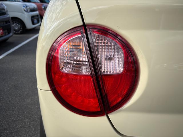 アルトラパン ＨＹＢＲＩＤ　Ｌ　６型　オーディオレス　ＬＥＤヘッドランプ　デュアルセンサーブレーキＩＩ｜ＬＥＤヘッドランプ｜１４インチフルホイールキャップ｜フルオートエアコン｜マイルドハイブリッド｜プレミアムＵＶ＆ＩＲカットガラス（フロントドア）｜ＵＳＢ電源ソケット｜（37枚目）