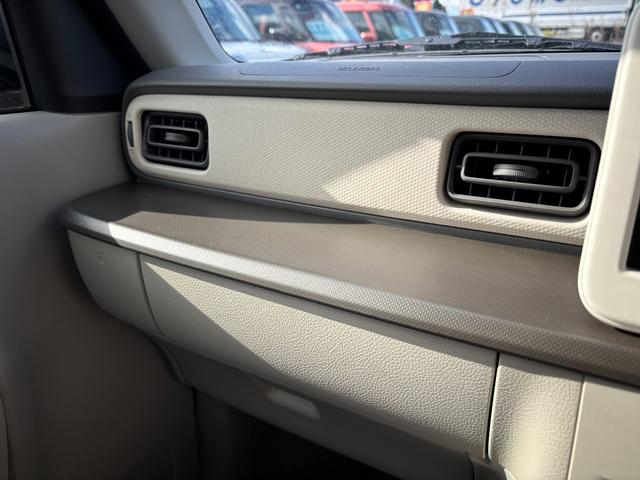 アルトラパン ＨＹＢＲＩＤ　Ｌ　６型　オーディオレス　ＬＥＤヘッドランプ　デュアルセンサーブレーキＩＩ｜ＬＥＤヘッドランプ｜１４インチフルホイールキャップ｜フルオートエアコン｜マイルドハイブリッド｜プレミアムＵＶ＆ＩＲカットガラス（フロントドア）｜ＵＳＢ電源ソケット｜（50枚目）