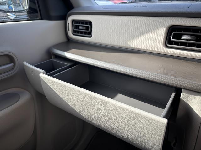 アルトラパン ＨＹＢＲＩＤ　Ｌ　６型　オーディオレス　ＬＥＤヘッドランプ　デュアルセンサーブレーキＩＩ｜ＬＥＤヘッドランプ｜１４インチフルホイールキャップ｜フルオートエアコン｜マイルドハイブリッド｜プレミアムＵＶ＆ＩＲカットガラス（フロントドア）｜ＵＳＢ電源ソケット｜（51枚目）