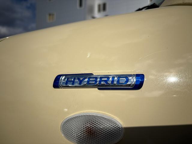 アルトラパン ＨＹＢＲＩＤ　Ｌ　６型　オーディオレス　ＬＥＤヘッドランプ　デュアルセンサーブレーキＩＩ｜ＬＥＤヘッドランプ｜１４インチフルホイールキャップ｜フルオートエアコン｜マイルドハイブリッド｜プレミアムＵＶ＆ＩＲカットガラス（フロントドア）｜ＵＳＢ電源ソケット｜（65枚目）