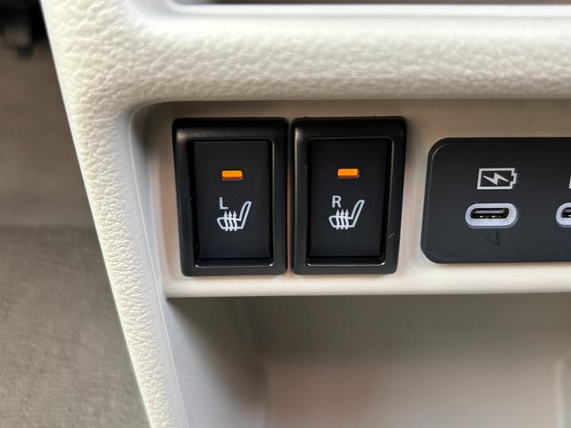 アルトラパンLC LC HYBRID X 6型 4WD 衝突被害軽減ブレーキ デュアルセンサーブレーキII|LEDヘッドランプ|シートヒーター|LC専用フロントグリル|アルミホイール|本革巻きステアリングホイール|照明付バニティミラー|ナノイー搭載フルオートエアコン|(42枚目)