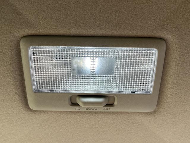 アルトラパンLC LC HYBRID X 6型 4WD 衝突被害軽減ブレーキ デュアルセンサーブレーキII|LEDヘッドランプ|シートヒーター|LC専用フロントグリル|アルミホイール|本革巻きステアリングホイール|照明付バニティミラー|ナノイー搭載フルオートエアコン|(45枚目)