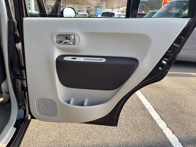 アルトラパンLC LC HYBRID X 6型 4WD 衝突被害軽減ブレーキ デュアルセンサーブレーキII|LEDヘッドランプ|シートヒーター|LC専用フロントグリル|アルミホイール|本革巻きステアリングホイール|照明付バニティミラー|ナノイー搭載フルオートエアコン|(49枚目)