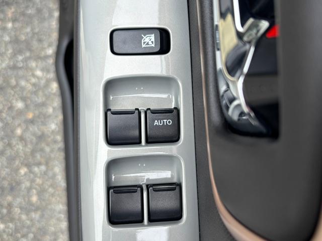 ワゴンＲスマイル ＨＹＢＲＩＤ　Ｘ　３型　全方位モニター付ナビ　両側電動Ｓドア　デュアルセンサーブレーキＩＩ｜ＬＥＤヘッドランプ｜アダプティブクルーズコントロール｜ヘッドアップディスプレイ｜後席両側ワンアクションパワースライド｜３６０°プレミアムＵＶ＆ＩＲカットガラス｜（31枚目）