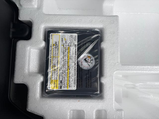 アルト Ｌ　３型　バックカメラ付　ＬＥＤヘッドランプ　キーレス　デュアルセンサーブレーキＩＩ｜スズキコネクト対応｜フルオートエアコン｜運転席・助手席シートヒーター｜リヤシートヘッドレスト｜全面ＵＶカット機能付ガラス｜運転席シートリフター｜電動格納式ドアミラー｜（51枚目）