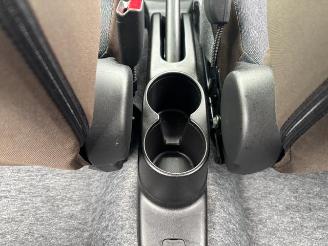 アルト Ｌ　３型　バックカメラ付　ＬＥＤヘッドランプ　キーレス　デュアルセンサーブレーキＩＩ｜スズキコネクト対応｜フルオートエアコン｜運転席・助手席シートヒーター｜リヤシートヘッドレスト｜全面ＵＶカット機能付ガラス｜運転席シートリフター｜電動格納式ドアミラー｜（58枚目）