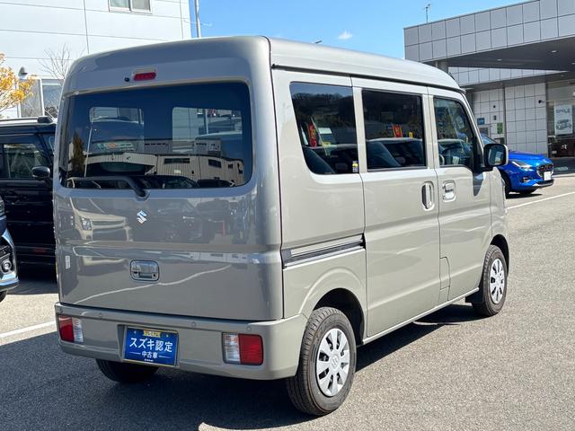 エブリイ JOINターボ 6型 バックカメラ付オーディオ LEDライト デュアルカメラブレーキ|キーレスプッシュスタート|USB電源ソケット|フルホイールキャップ|運転席シートヒーター|アイドリングストップ|LEDヘッドランプ|電動格納式ドアミラー|(8枚目)