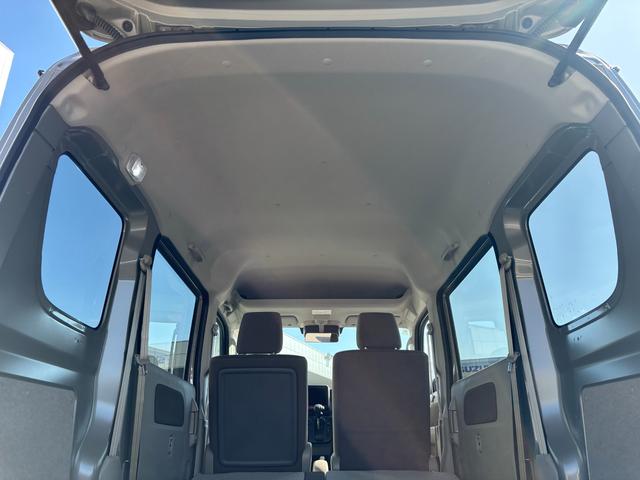 エブリイ JOINターボ 6型 バックカメラ付オーディオ LEDライト デュアルカメラブレーキ|キーレスプッシュスタート|USB電源ソケット|フルホイールキャップ|運転席シートヒーター|アイドリングストップ|LEDヘッドランプ|電動格納式ドアミラー|(12枚目)