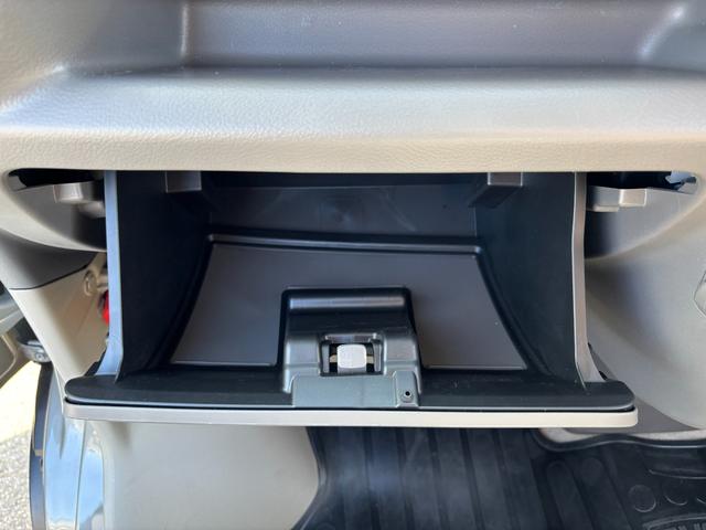 エブリイ JOINターボ 6型 バックカメラ付オーディオ LEDライト デュアルカメラブレーキ|キーレスプッシュスタート|USB電源ソケット|フルホイールキャップ|運転席シートヒーター|アイドリングストップ|LEDヘッドランプ|電動格納式ドアミラー|(45枚目)