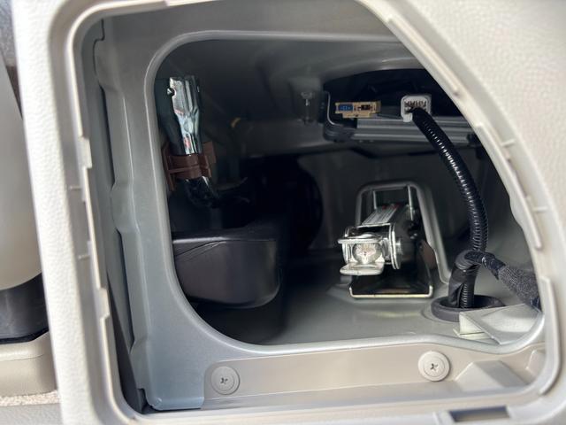 エブリイ JOINターボ 6型 バックカメラ付オーディオ LEDライト デュアルカメラブレーキ|キーレスプッシュスタート|USB電源ソケット|フルホイールキャップ|運転席シートヒーター|アイドリングストップ|LEDヘッドランプ|電動格納式ドアミラー|(62枚目)