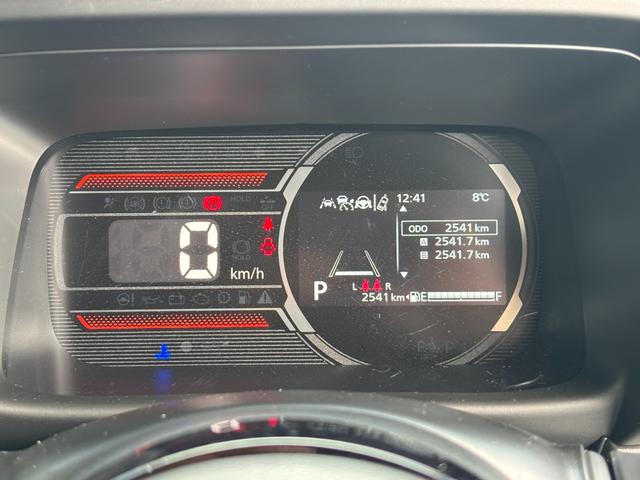 スペーシア ギア　ＨＹＢＲＩＤ　ＸＺターボ　４ＷＤ　全方位モニター付ナビ　デュアルセンサーブレーキＩＩ｜後席両側ワンアクションパワースライド｜アダプティブクルーズコントロール｜ステアリングヒーター｜電動パーキングブレーキ｜マルチユースフラップ｜シートヒーター｜（17枚目）