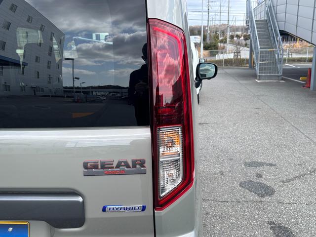 スペーシア ギア　ＨＹＢＲＩＤ　ＸＺターボ　４ＷＤ　全方位モニター付ナビ　デュアルセンサーブレーキＩＩ｜後席両側ワンアクションパワースライド｜アダプティブクルーズコントロール｜ステアリングヒーター｜電動パーキングブレーキ｜マルチユースフラップ｜シートヒーター｜（25枚目）