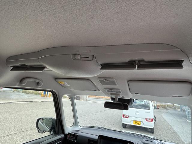 スペーシア ギア　ＨＹＢＲＩＤ　ＸＺターボ　４ＷＤ　全方位モニター付ナビ　デュアルセンサーブレーキＩＩ｜後席両側ワンアクションパワースライド｜アダプティブクルーズコントロール｜ステアリングヒーター｜電動パーキングブレーキ｜マルチユースフラップ｜シートヒーター｜（62枚目）