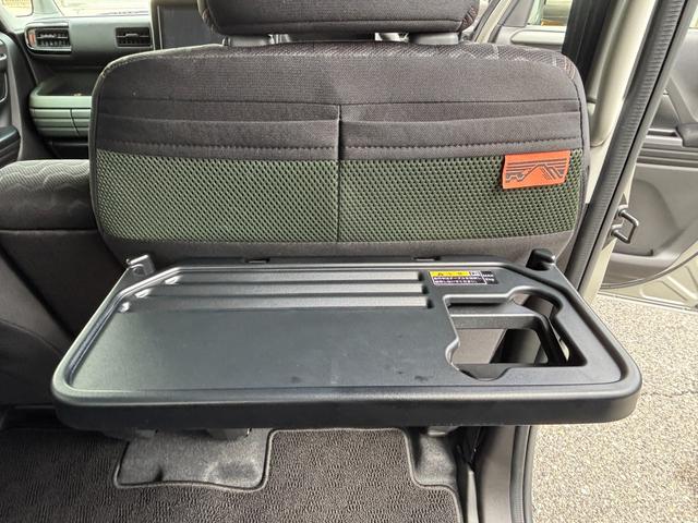 スペーシア ギア　ＨＹＢＲＩＤ　ＸＺターボ　４ＷＤ　全方位モニター付ナビ　デュアルセンサーブレーキＩＩ｜後席両側ワンアクションパワースライド｜アダプティブクルーズコントロール｜ステアリングヒーター｜電動パーキングブレーキ｜マルチユースフラップ｜シートヒーター｜（66枚目）