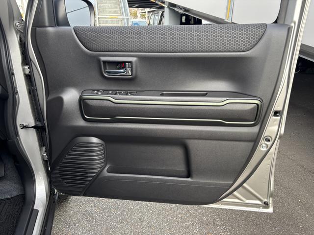 ハスラー タフワイルドターボ　３型　全方位モニター付ナビ　パドルシフト　デュアルカメラブレーキ｜ＬＥＤヘッドランプ｜アダプティブクルーズコントロール｜シートヒーター｜３６０°プレミアムＵＶ＆ＩＲカットガラス｜ナノイー搭載フルオートエアコン｜本革巻きステアリングホイール｜（29枚目）