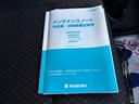 カスタム　ＸＳターボ　ＭＫ４２Ｓ　２型　全方位モニター付ナビ　デュアルカメラブレーキ｜ナノイー搭載フルオートエアコン｜リモート格納式ドアミラー｜ディスチャージヘッドランプ｜後席両側ワンアクションパワースライド｜本革巻きステアリングホイール｜アイドリングストップ｜（58枚目）