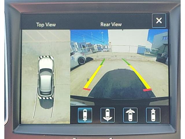 レヴァンテ S パノラマサンルーフ 赤革 全方位カメラ 右ハンドル 430馬力 カーボンインテリア 純正21インチアンテオブラックホイール 後席モニター パワートランク 前後シートヒーター レッドキャリパー パドルシフト 純正ナビ&TV ネロリベーレマイカ(10枚目)