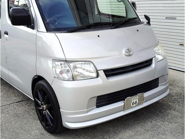 ライトエースバン ＧＬ　７５０ｋｇ積　ローダウン　ヒッチメンバー　ベットキット　オートマチック　社外１７インチＡＷ　社外フロントスポイラー　社外ＬＥＤヘッドライト　メモリーナビ　フルセグＴＶ　ＥＴＣ　パワーウィンド　ウッド調パネル　リア５面フイルム貼り　総重量２１００ｋｇ（5枚目）