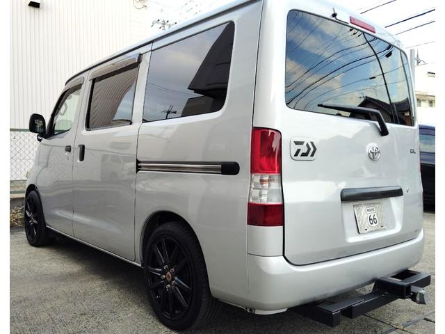ライトエースバン ＧＬ　７５０ｋｇ積　ローダウン　ヒッチメンバー　ベットキット　オートマチック　社外１７インチＡＷ　社外フロントスポイラー　社外ＬＥＤヘッドライト　メモリーナビ　フルセグＴＶ　ＥＴＣ　パワーウィンド　ウッド調パネル　リア５面フイルム貼り　総重量２１００ｋｇ（15枚目）
