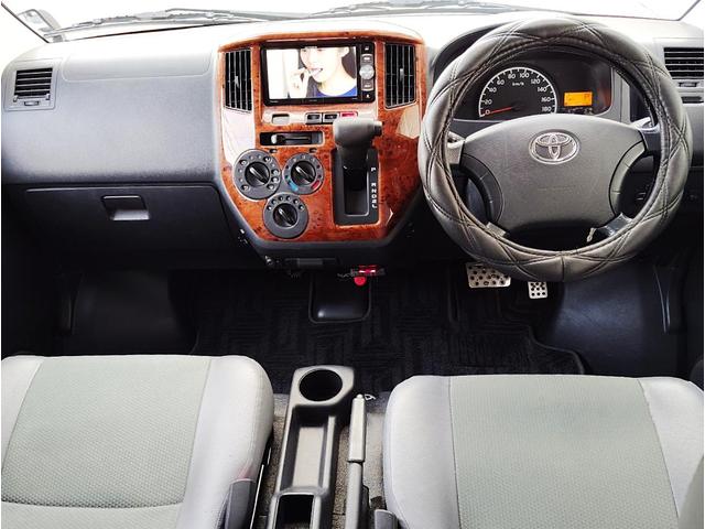 ライトエースバン ＧＬ　７５０ｋｇ積　ローダウン　ヒッチメンバー　ベットキット　オートマチック　社外１７インチＡＷ　社外フロントスポイラー　社外ＬＥＤヘッドライト　メモリーナビ　フルセグＴＶ　ＥＴＣ　パワーウィンド　ウッド調パネル　リア５面フイルム貼り　総重量２１００ｋｇ（17枚目）