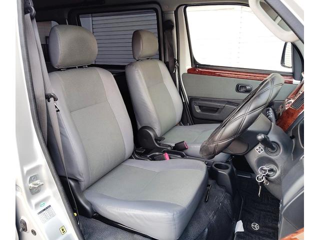 ライトエースバン ＧＬ　７５０ｋｇ積　ローダウン　ヒッチメンバー　ベットキット　オートマチック　社外１７インチＡＷ　社外フロントスポイラー　社外ＬＥＤヘッドライト　メモリーナビ　フルセグＴＶ　ＥＴＣ　パワーウィンド　ウッド調パネル　リア５面フイルム貼り　総重量２１００ｋｇ（18枚目）