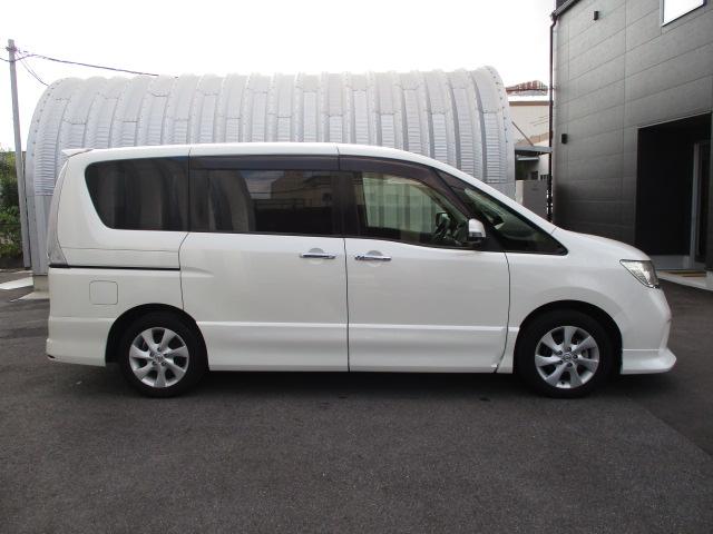 セレナ ハイウェイスター ハイウェイスター(8名) ワンオーナー 禁煙車 純正ナビTV リアモニター Bモニター ETC 両側Pスライドドア(4枚目)