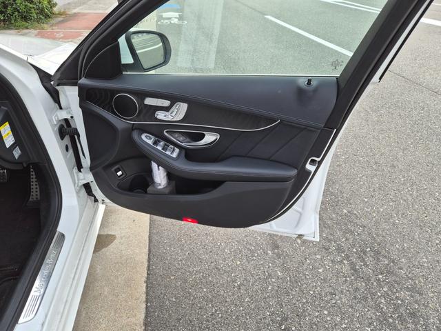 Cクラス C200アバンギャルド AMGライン 本革シート エアサス 純正ナビ フルセグTV Bカメラ HDD〜SSD化NOXセンサー交換済み ナビ最新更新済み パワーシート シートヒーター ドラレコ(13枚目)