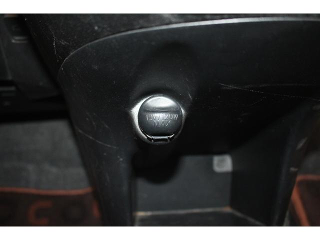 ミラココア ココアプラスＸスペシャルコーデ　純正ナビ　ワンセグＴＶ　スマートキー　盗難防止システム　オートエアコン　　電動格納ミラー　パワーウィンドウ　パワーステアリング　ＡＢＳ　運転席・助手席エアバッグ　平成２６年式（11枚目）