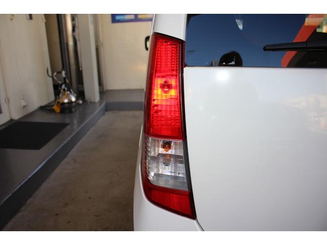 ワゴンR FX 盗難防止システム キーレス 電動格納ミラー パワーウィンドウ パワーステアリング ABS 運転席・助手席エアバッグ 平成24年式(30枚目)