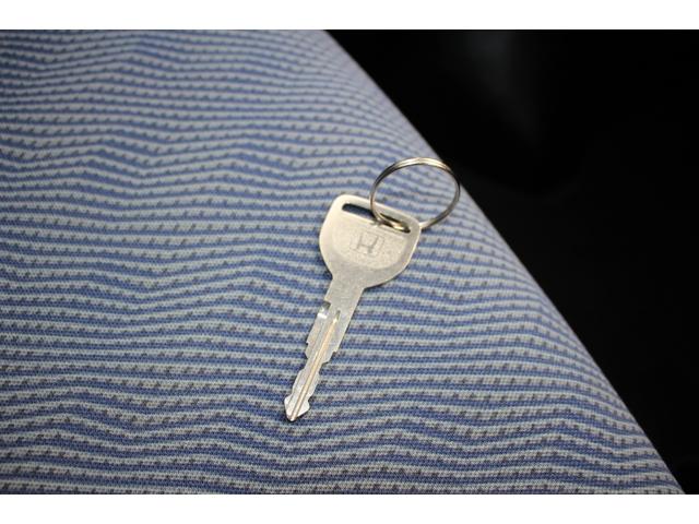 アクティバン SDX ワンオーナー 走行距離0.8万km CDプレイヤー エアコン パワステ パワーウィンドウ 運転席・助手席エアバッグ メンテナンスノート付 平成27年式(16枚目)