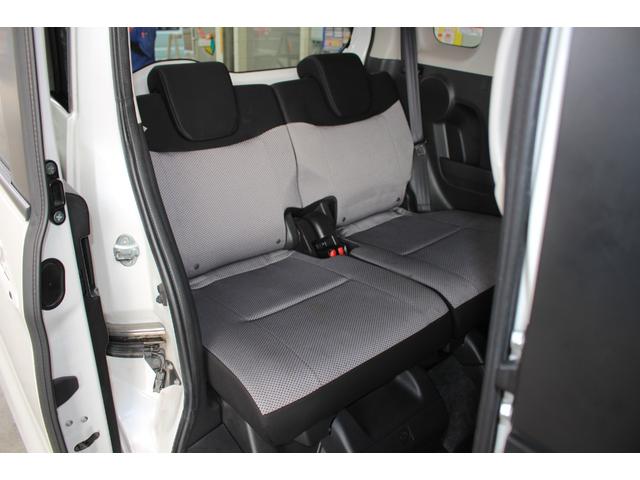 デイズルークス 　純正ナビ　全周囲カメラ　ＥＴＣ　両側電動ドア　フルセグＴＶ　Ｂｌｕｅｔｏｏｔｈ　スマートキー　ターボ　オートエアコン　取扱説明書　純正ＡＷ　電格ミラー　パワーウィンドウ　ＥＳＣ　ＡＢＳ　平成２６年式（13枚目）