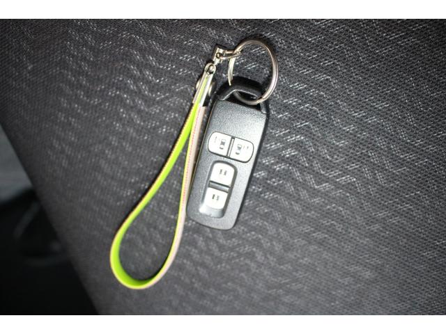 Ｎ－ＢＯＸカスタム Ｇ・ターボパッケージ　ドラレコ　純正ナビ　Ｂカメラ　ＨＩＤ　ＥＴＣ　フルセグＴＶ　Ｂｌｕｅｔｏｏｔｈ　両側電動ドア　クルコン　スマートキー　ターボ　オートライト　オートエアコン　ミュージックサーバー　取扱書付　ＥＳＣ（71枚目）