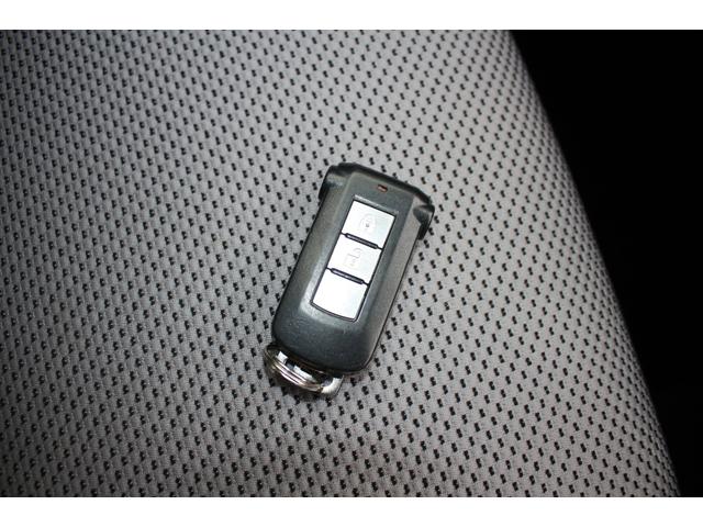 デイズルークス ハイウェイスター　Ｘ　Ｖセレクション＋セーフティＩＩ　ライダーブラックライン　メモリーナビ　全周囲カメラ　ＨＩＤ　ＥＴＣ　スマートキー　フルセグＴＶ　Ｂｌｕｅｔｏｏｔｈ　片側電動スライドドア　　オートエアコン　衝突被害軽減ブレーキ　横滑り防止装置　ＡＢＳ（17枚目）