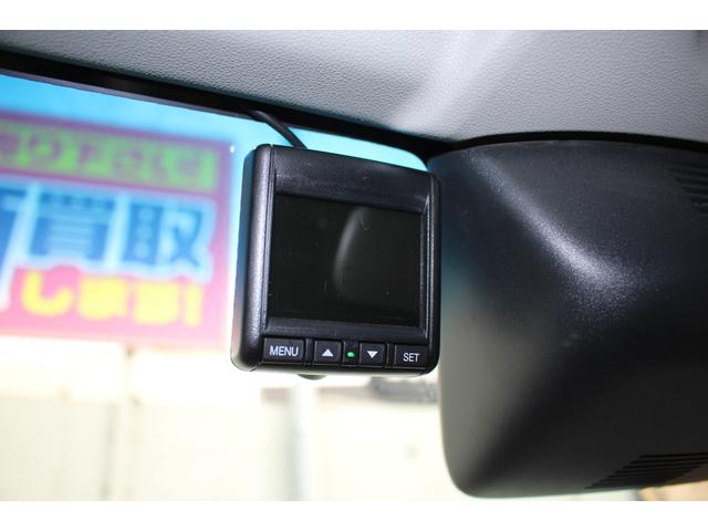 ハイゼットカーゴ クルーズターボＳＡＩＩＩ　ＳＤナビ　フルセグＴＶ　Ｂｌｕｅｔｏｏｔｈ　ＥＴＣ　キーレス　衝突被害軽減ブレーキ　横滑り防止装置　電格ミラー　パワーウィンドウ　ターボ　ミュージックサーバー　取扱書・メンテノート　ＡＢＳ　Ｈ３０年式（4枚目）