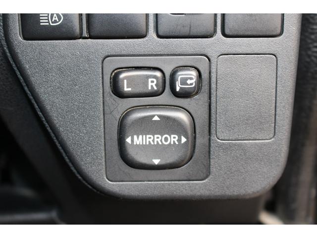 ハイゼットカーゴ クルーズターボＳＡＩＩＩ　ＳＤナビ　フルセグＴＶ　Ｂｌｕｅｔｏｏｔｈ　ＥＴＣ　キーレス　衝突被害軽減ブレーキ　横滑り防止装置　電格ミラー　パワーウィンドウ　ターボ　ミュージックサーバー　取扱書・メンテノート　ＡＢＳ　Ｈ３０年式（17枚目）