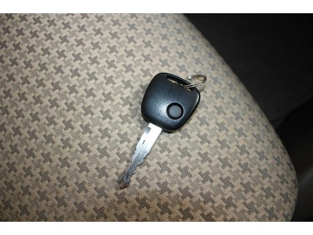 アルト Ｆ　走行距離１．９万ｋｍ　ＤＶＤナビ　ＥＴＣ　盗難防止　キーレス　パワーウィンドウ　取扱書・メンテノート付　平成２４年式（6枚目）