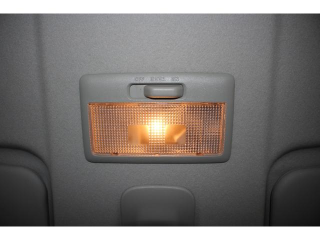 ＸＳ　メモリーナビ　Ｂカメラ　ＨＩＤ　ＥＴＣ　片側電動ドア　スマートキー　ワンセグＴＶ　オートエアコン　オートライト　取扱書・メンテノート　サイドエアバッグ　電格ミラー　パワーウィンドウ　ＡＢＳ　純正ＡＷ（画像68）