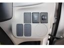 Ｌ　メモリアルエディション　禁煙車　ＥＴＣ　ＡｐｐｌｅＣａｒＰｌａｙ対応デッキ　キーレス　盗難防止システム　パワーウィンドウ　ＡＢＳ　運転席・助手席エアバッグ　平成２５年式（55枚目）