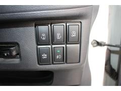 ξ¦��ư���饤�ɥɥ��Ǥ���������ǽ�ξ����ﳲ�ڸ��֥졼��������äƤ���ޤ����� 4