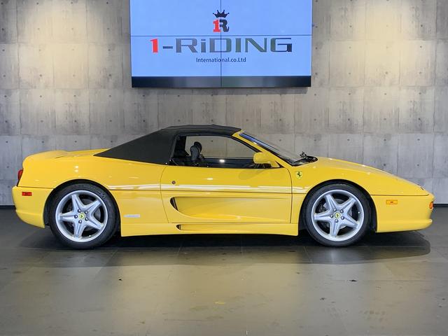 Ｆ３５５ スパイダー　ＲＭ　Ｓｏｔｈｅｂｙ’ｓ出品車両　ＸＲシャーシ　６ＭＴ　キダスペシャルマフラー純正有　２．８万キロ時タイミングベルト交換済み　チャレンジグリル純正有　フェラーリバッグ　付属品完備（32枚目）