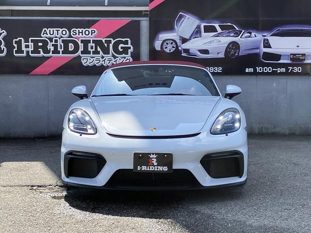 ７１８スパイダー ７１８スパイダー　新車並行　左Ｈ　６ＭＴ　スパイダークラシックインテリア　カーボンフルバケット　ＰＤＬＳ　サテンプラチナ純正２０インチＡＷ　シートヒーター　　電動可倒式ドアミラー　パークアシスタンス　アップルカープレイ（36枚目）