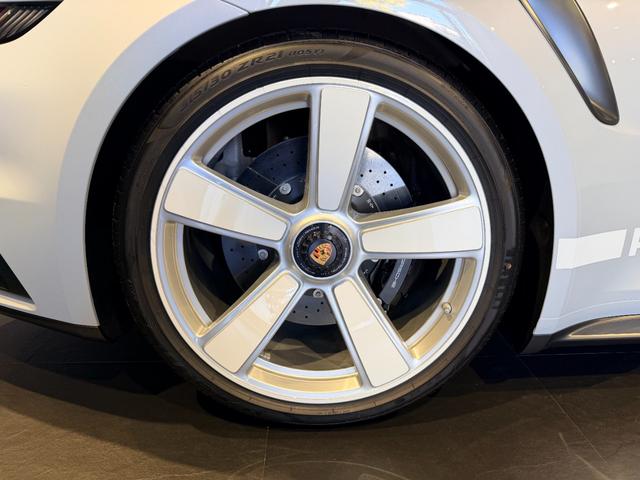 911 911ターボS50イヤーズ(28枚目)