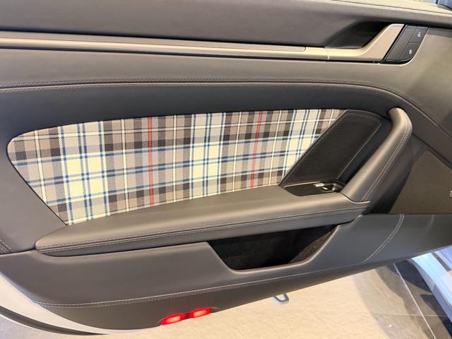 911 911ターボS50イヤーズ(34枚目)