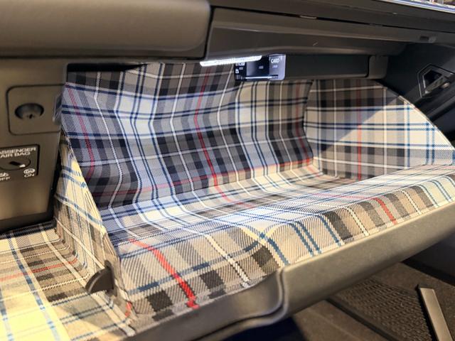 911 911ターボS50イヤーズ(36枚目)