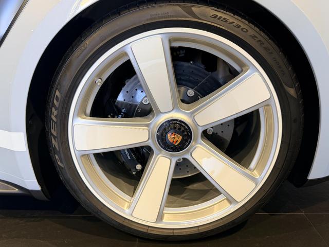 911 911ターボS50イヤーズ(47枚目)